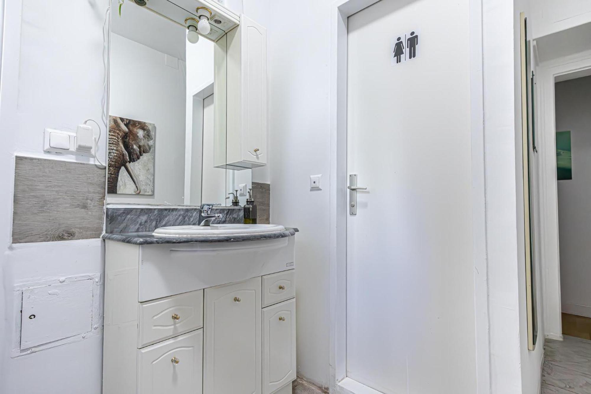 4br For Up To 8p, 6-min To Lugner * Wien